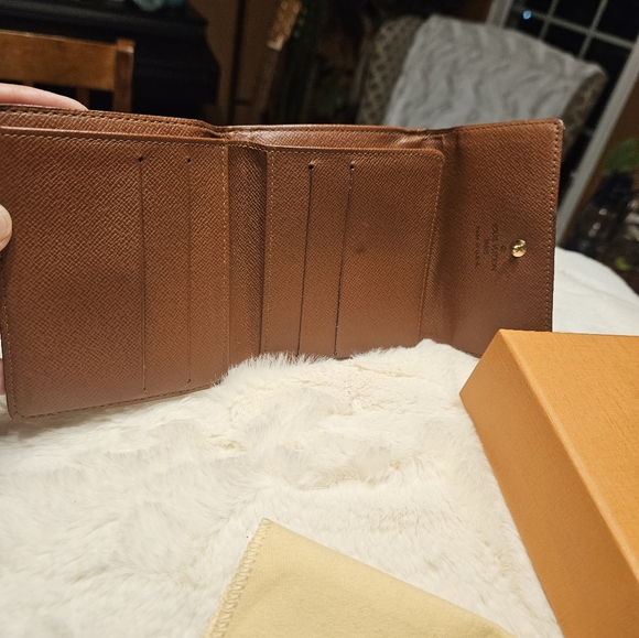 Authentic LOUIS VUITTON Monogram Portefeiulle Elise Leather Wallet Code#  SD0030 - Picture 6 of 16